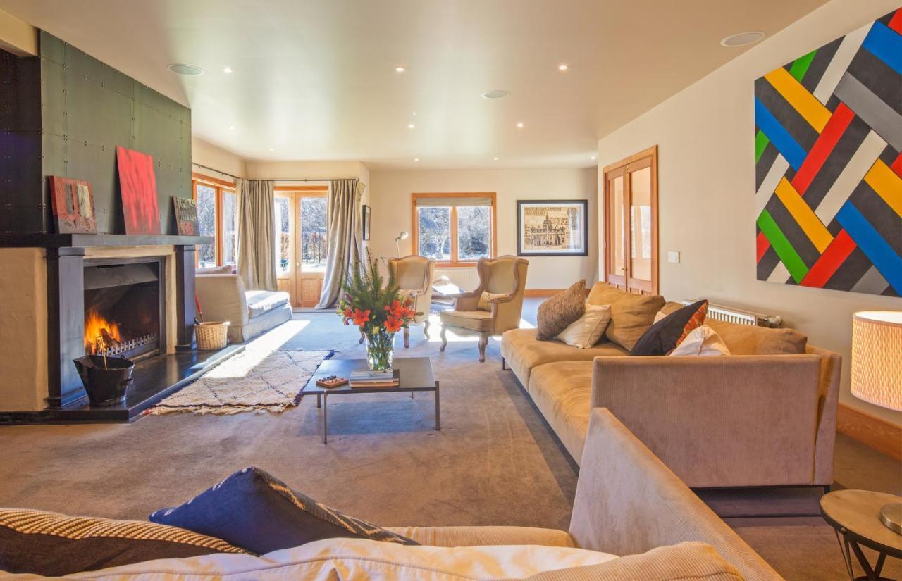 Wharenui Holiday Home By Majordomo أروتاون الغرفة الصورة
